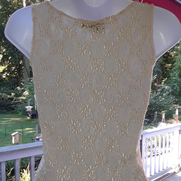 TAN EMBROIDERED TOP - Picture 7 of 8